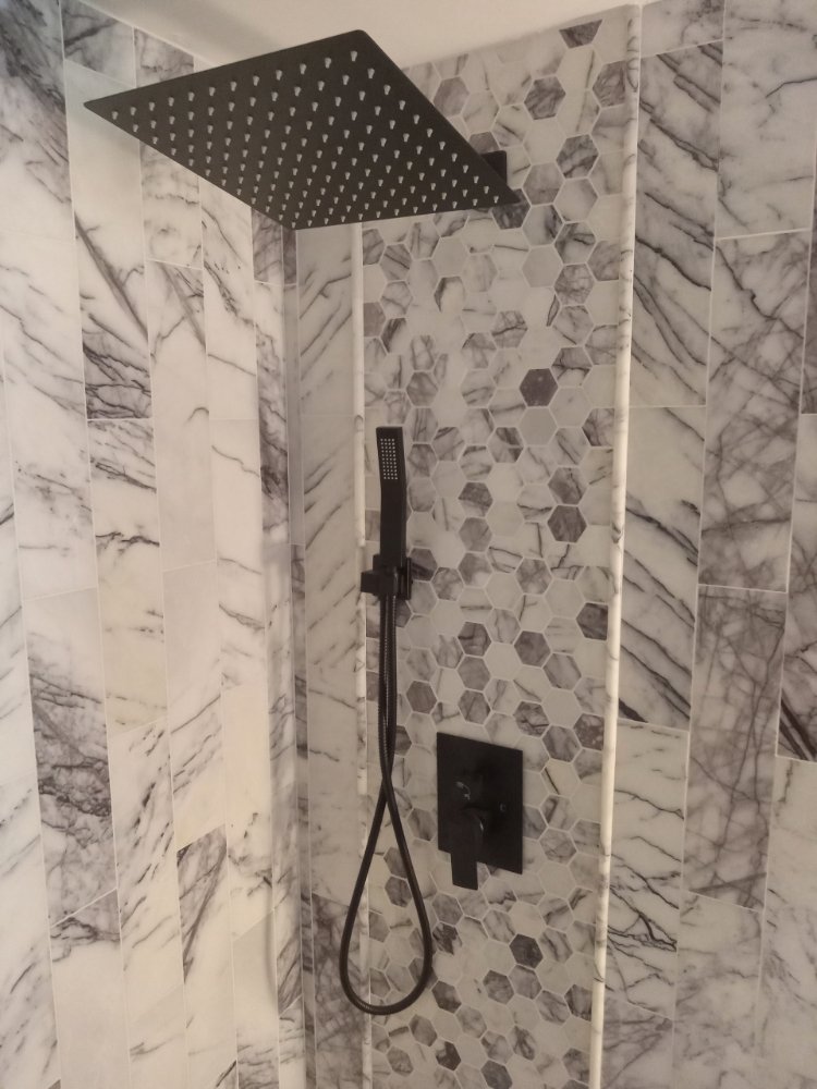 Rainfall shower installation